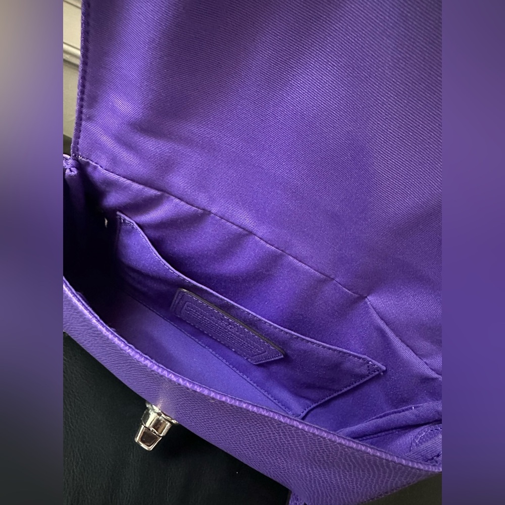 Coach Purple Leather Turnlock Crossbody Chain Strap Excellent Condition - Picture 3 of 6